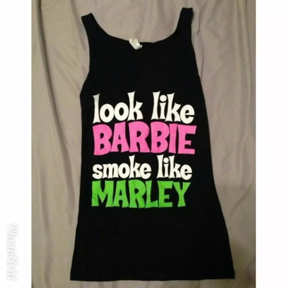 Juniors tank size medium